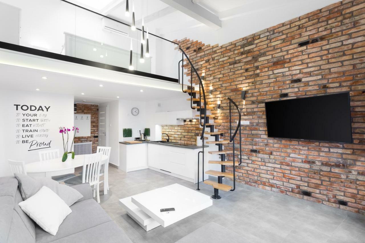 Wuchta Wiary Apartment Poznan Bagian luar foto